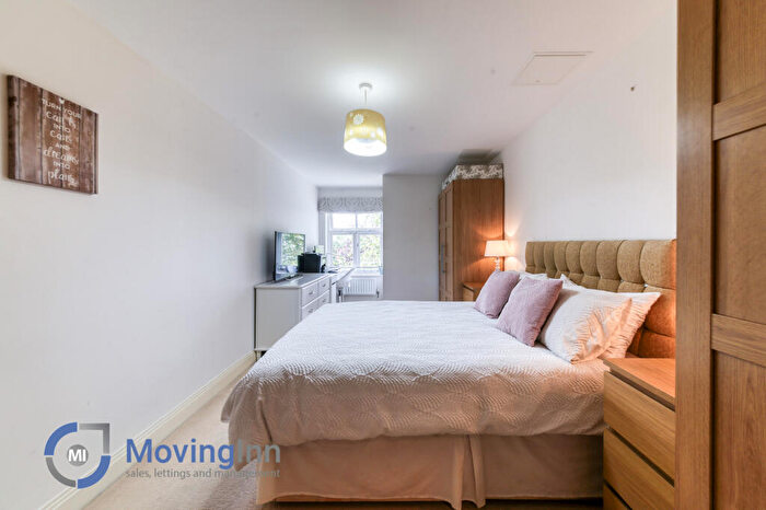 2 Bedroom Apartment For Sale In Ashman Court, Pampisford Road, South Croydon, Surrey, CR2