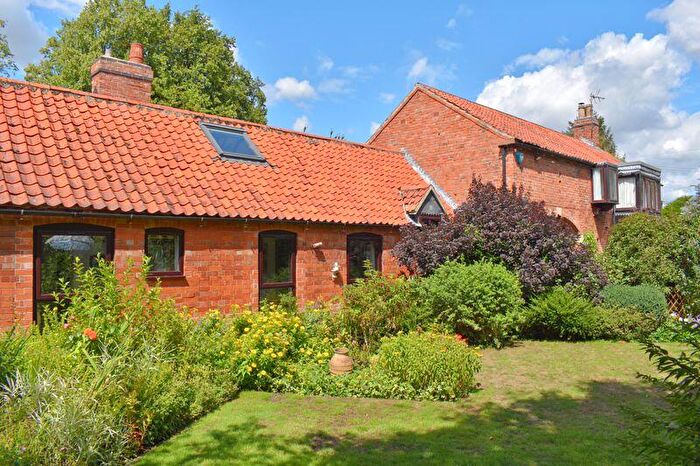 3 Bedroom Barn Conversion For Sale In Top Street, Elston, NG23