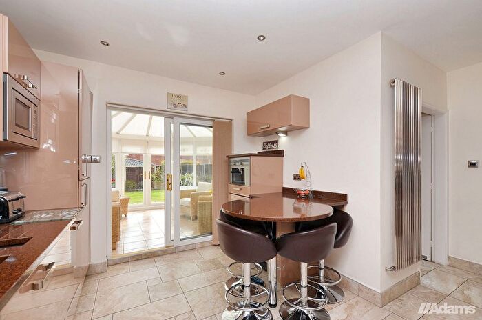 4 Bedroom Detached House For Sale In Pinners Fold, Norton, WA7