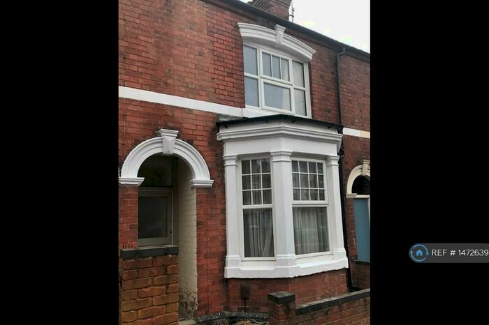 3 Bedroom Terraced House To Rent In York Road, Rushden, NN10