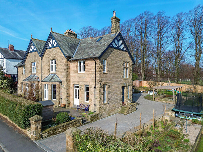 5 Bedroom Semi-Detached House For Sale In Swansfield Park Road, Alnwick, Northumberland, NE66