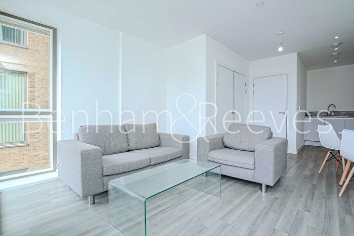 1 Bedroom Flat To Rent In Olympic Way, Wembley, HA9