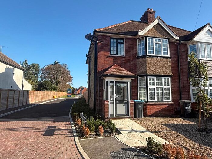 3 Bedroom Semi-Detached House For Sale In Convent Road, Broadstairs, CT10