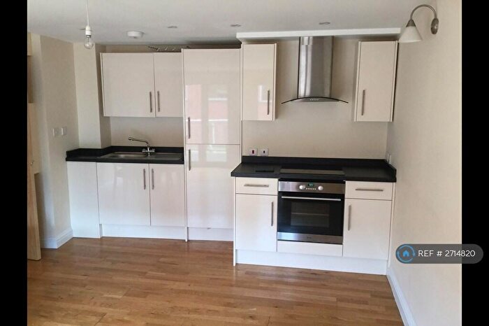 1 Bedroom Flat To Rent In High Street., Slough, SL1
