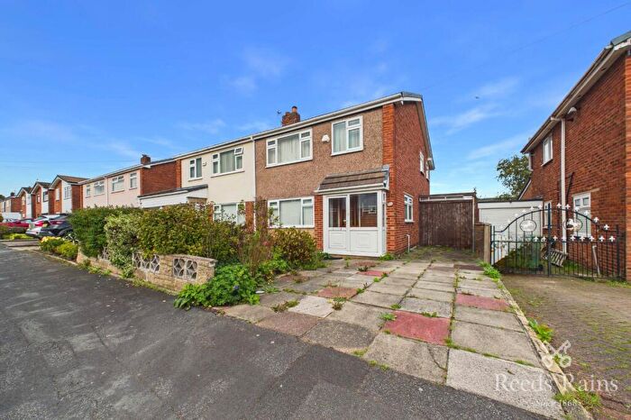 3 Bedroom Semi Detached House For Sale In Railton Avenue, Rainhill, Prescot, Merseyside, L35