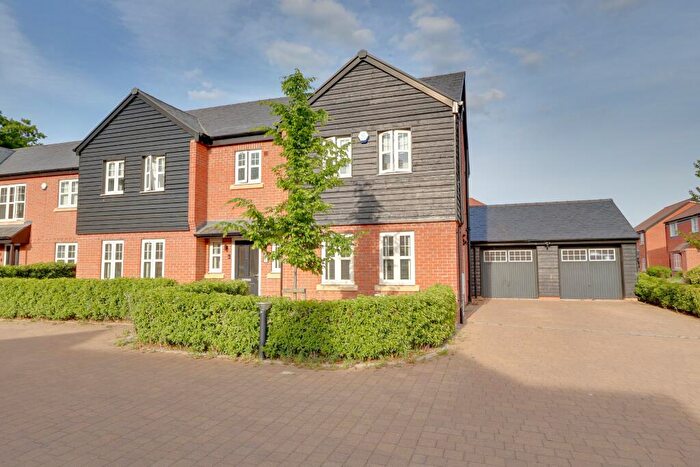 4 Bedroom Detached House For Sale In Kidmere Field, Denmead, PO7