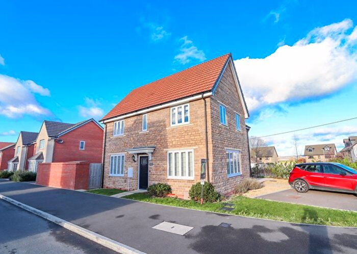 3 Bedroom Semi-Detached House For Sale In Egret Drive, Yatton, BS49