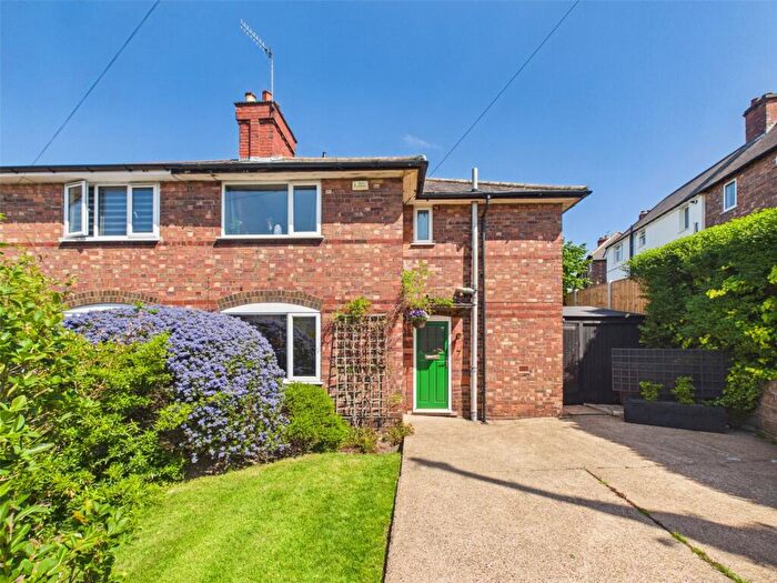 3 Bedroom Semi-Detached House For Sale In Barnby Walk, Nottingham, Nottinghamshire, NG5