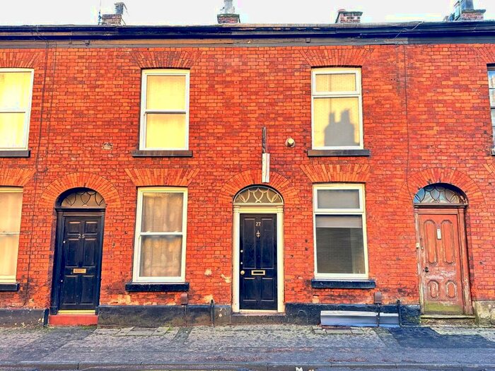 2 Bedroom Terraced House To Rent In Roe Street, Macclesfield, SK11