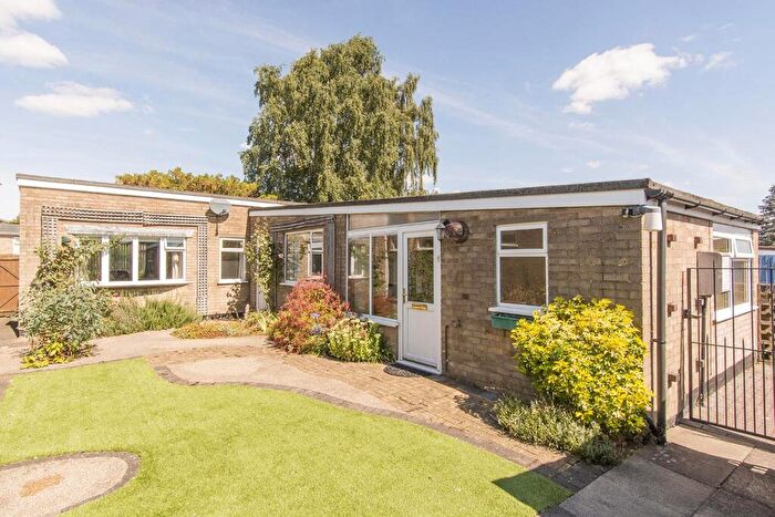 2 Bedroom Bungalow For Sale In Carlson Gardens, Lutterworth, LE17