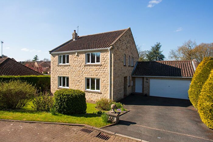 4 Bedroom Detached House For Sale In Fine Garth Close, Bramham, Wetherby, West Yorkshire, LS23