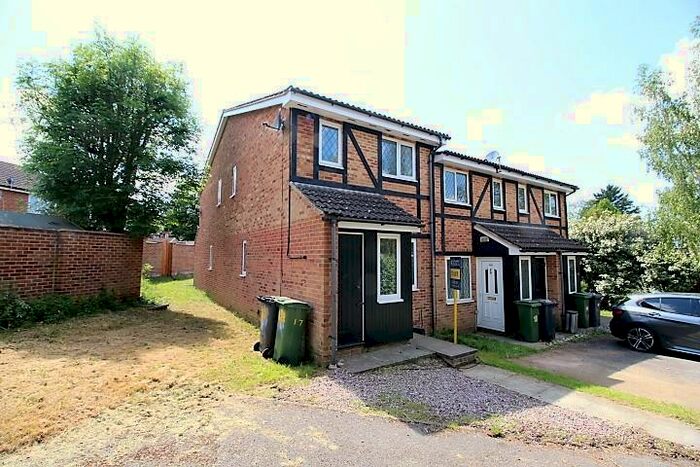 1 Bedroom Terraced House To Rent In St Nicholas Court, Basingstoke, Hants, RG22