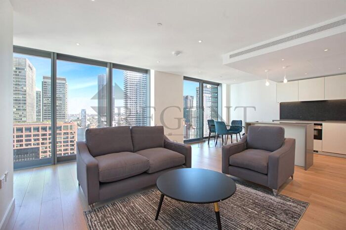 2 Bedroom Apartment To Rent In Marsh Wall, Landmark Pinnacle, E14