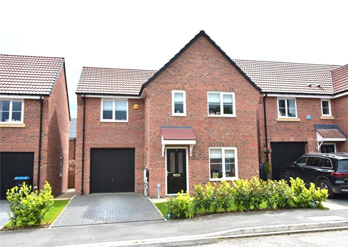 4 Bedroom Detached House For Sale In Bullfinch Way, Aiskew, Bedale, North Yorkshire, DL8