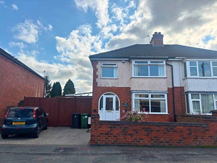 3 Bedroom Semi Detached House For Sale In Hill Rise, Birstall, LE4