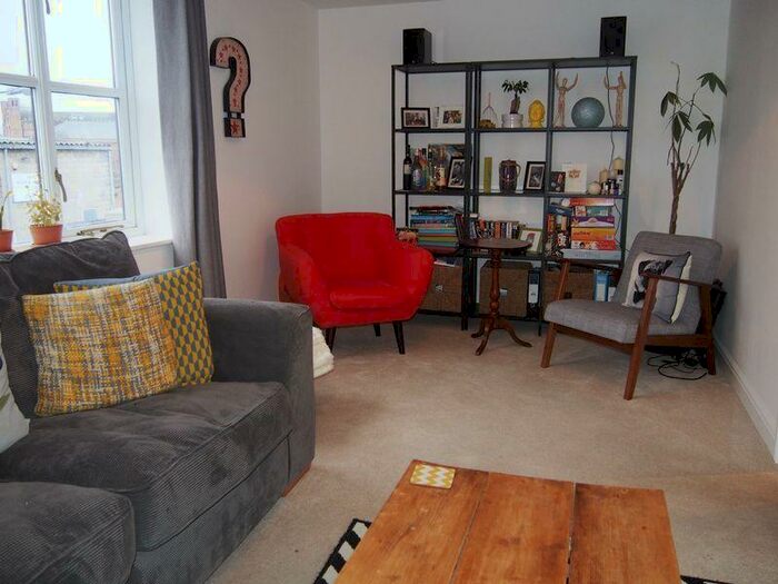 2 Bedroom Maisonette To Rent In Jacob Street, Bristol, BS2