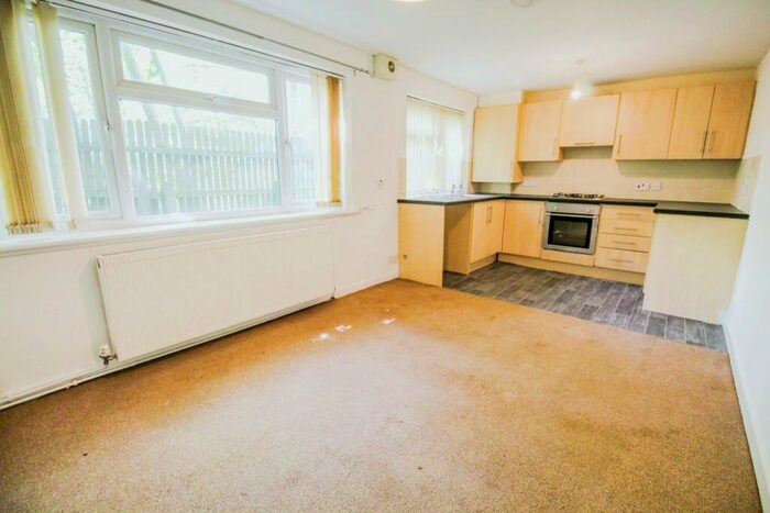 1 Bedroom Flat To Rent In Rossefield Avenue, Bramley, Leeds, LS13