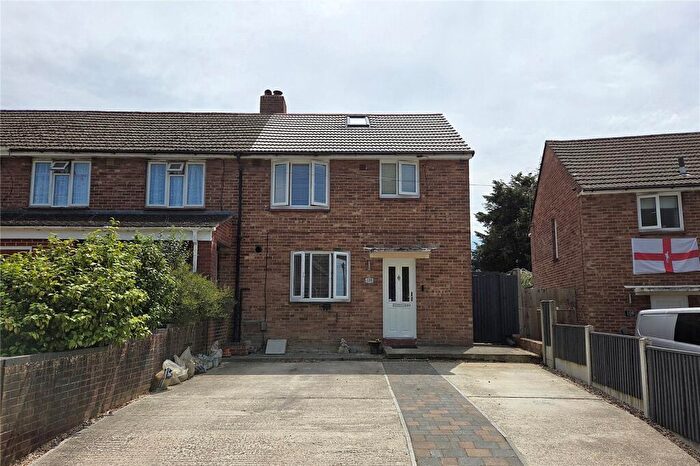 2 Bedroom End Of Terrace House For Sale In High Lawn Way, Havant, Hampshire, PO9