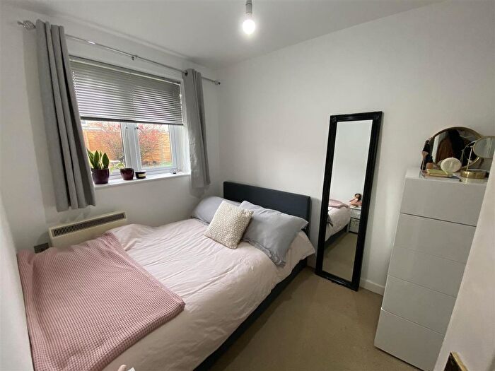 1 Bedroom Flat To Rent In Beverley Road, Beverley Court, BS7