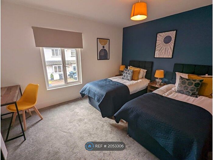 3 Bedroom End Of Terrace House To Rent In Alexandra Road, Addlestone, KT15