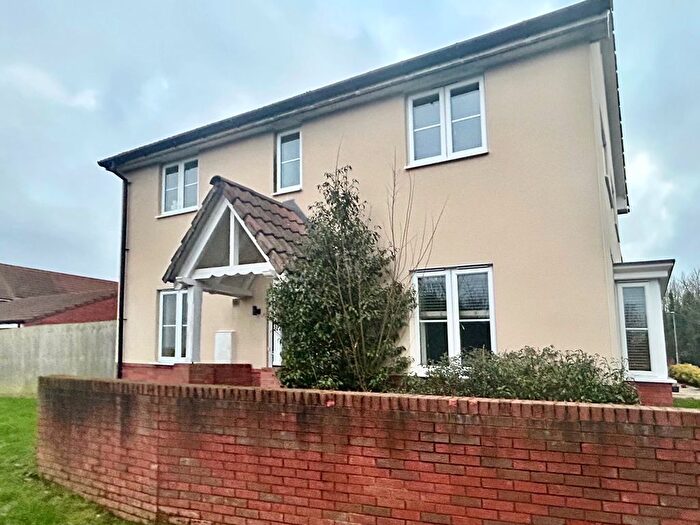 3 Bedroom End Of Terrace House For Sale In Nepeta Walk, Bridgwater, TA5