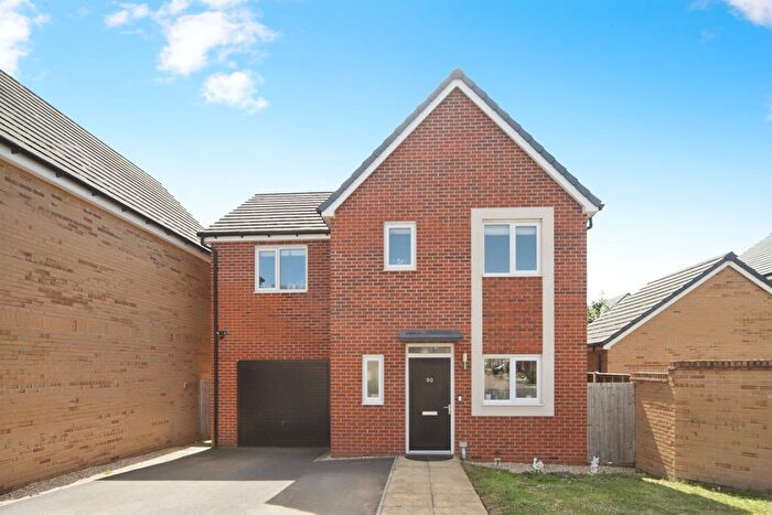 3 Bedroom Detached House For Sale In Apple Tree Close, Norton Fitzwarren, Taunton, TA2