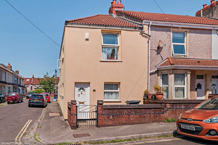 2 Bedroom End Of Terrace House For Sale In Greenbank Avenue West, Bristol, BS5