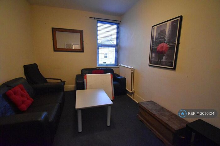 5 Bedroom Terraced House To Rent In Christchurch Road, Reading, RG2