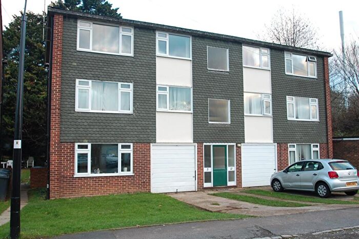 2 Bedroom Apartment To Rent In Hiljon Crescent, Chalfont St Peter, Buckinghamshire, SL9