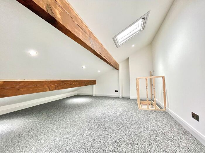 1 Bedroom Terraced House To Rent In Colwyn Mount, Leeds, LS11