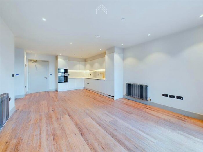 1 Bedroom Flat To Rent In The Sessile, London, N17