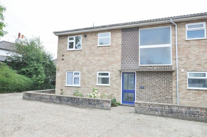 1 Bedroom Flat To Rent In Flat 1 Grovebury, Bellbanks Road, Hailsham BN27