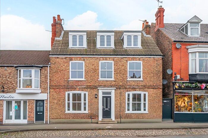 6 Bedroom Detached House For Sale In Front Street, Acomb, York, YO24
