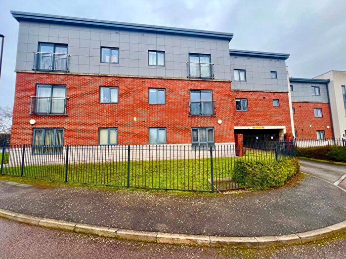 2 Bedroom Flat For Sale In Brooke Court, Auckley, DN9