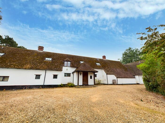 4 Bedroom Detached House To Rent In Lower Icknield Way, Chinnor, OX39