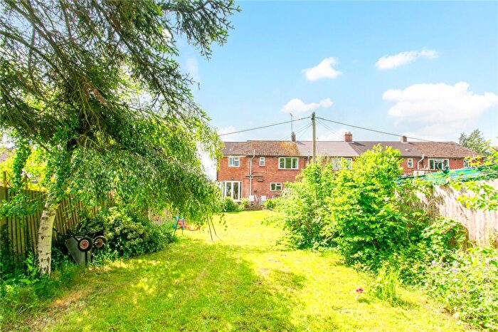 3 Bedroom End Of Terrace House For Sale In Paradise Way, Chapel Row, Reading, Berkshire, RG7