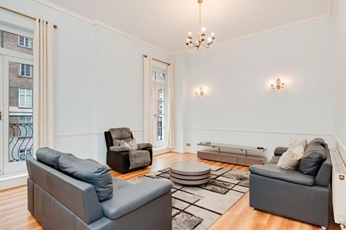 2 Bedroom Flat To Rent In George Street, London, W1H