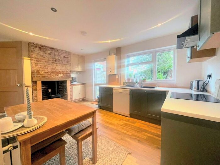 2 Bedroom Semi-Detached House To Rent In High Street, Felixstowe, IP11