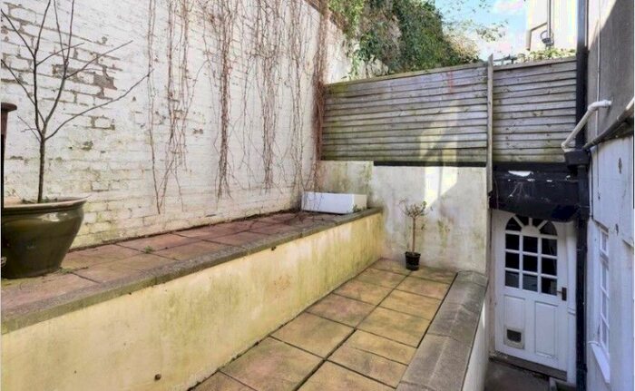 1 Bedroom Apartment To Rent In Trinity Street, Brighton, BN2