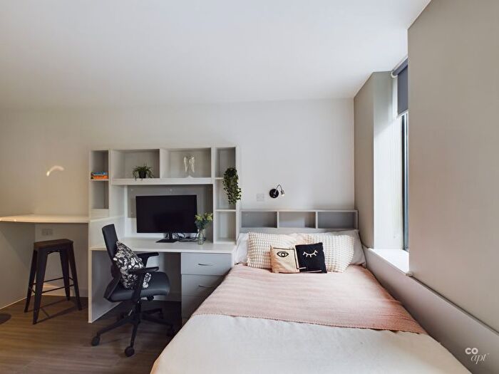 1 Bedroom Flat To Rent In Hollingdean Road, Brighton, BN2