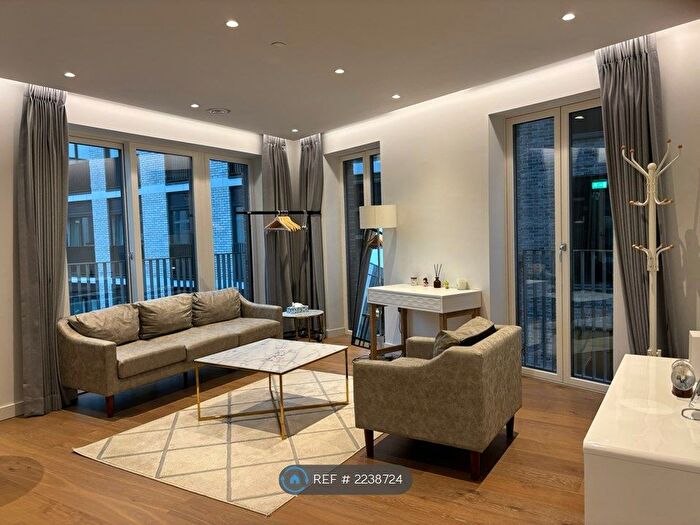 2 Bedroom Flat To Rent In Peterborough House, London, WC1X