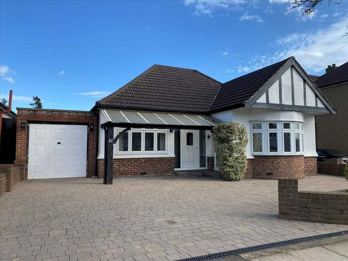 3 Bedroom Bungalow To Rent In Borrowdale Avenue, Harrow, HA3