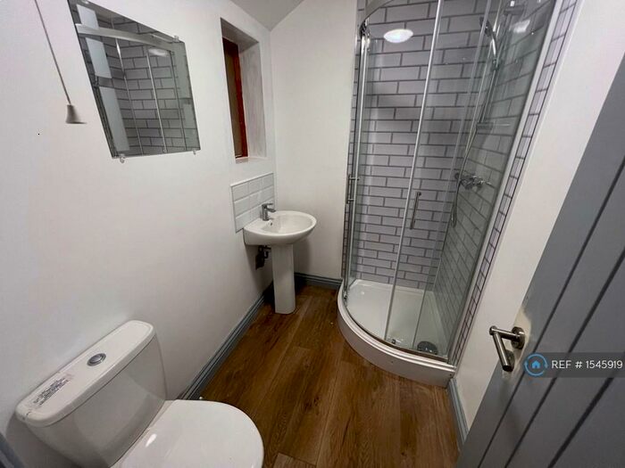 4 Bedroom Terraced House To Rent In Dulverton Road, Leicester, LE3