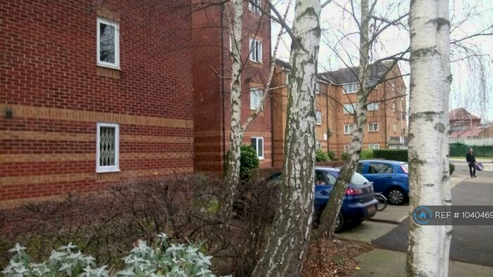1 Bedroom Flat To Rent In Bream Close, London, N17