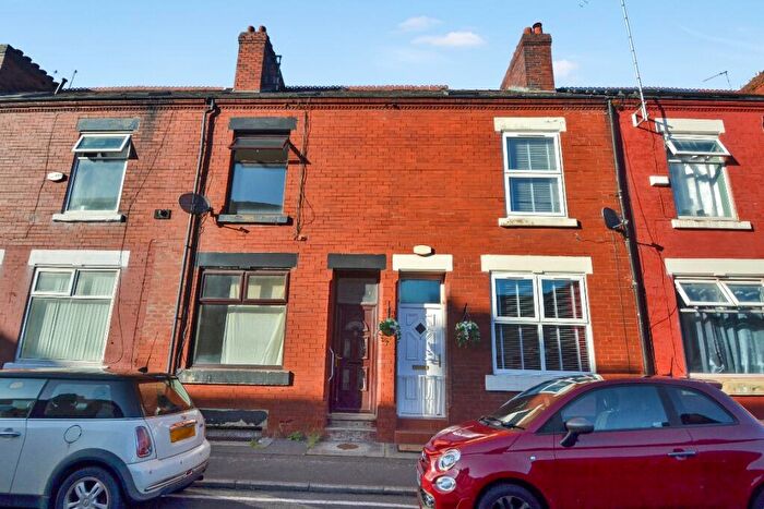 4 Bedroom Terraced House For Sale In Nadine Street, Salford, M6