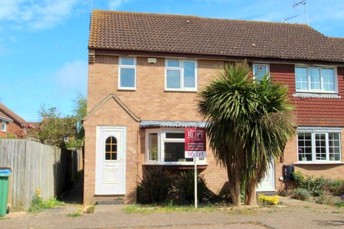 3 Bedroom Detached House To Rent In Guildford Road, Rustington, West Sussex, BN16