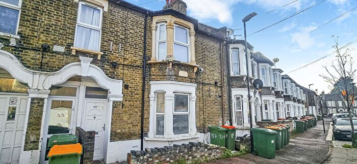 2 Bedroom Flat For Sale In Carson Road, Canning Town, E16