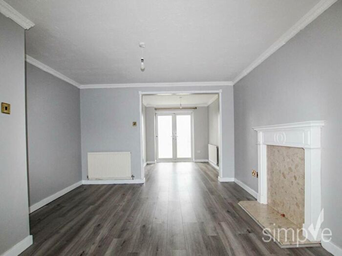 4 Bedroom House To Rent In Maplin Park, Slough, SL3