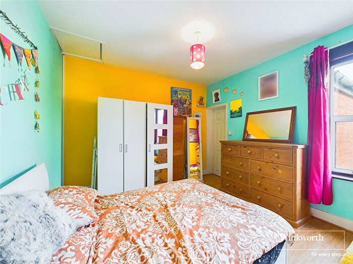 2 Bedroom End Of Terrace House For Sale In Belmont Road, Reading, United Kingdom, RG30