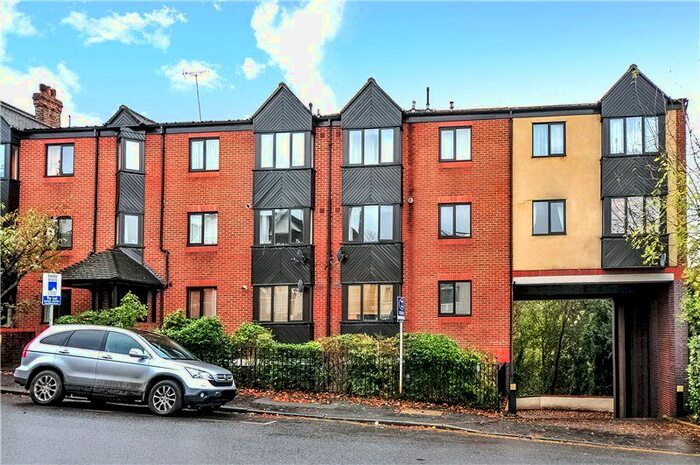 1 Bedroom Flat To Rent In De Winter House, Granville Road, Sevenoaks, TN13